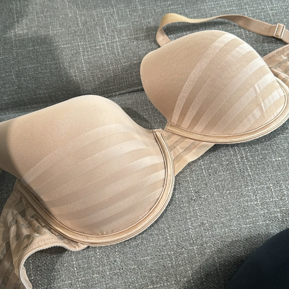 DKNY 36d NUDE BRA